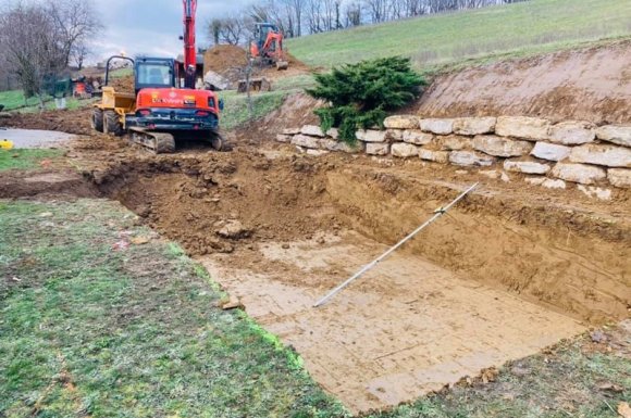 Entreprise pour le terrassement de terrain avant construction de piscine Mions 