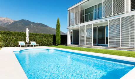 Quel terrassement choisir pour une piscine hors sol ?